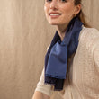 Charger l'image dans la galerie, Foulard en soie Bicolore marine profond