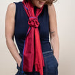 Charger l'image dans la galerie, Petit foulard Bicolore en soie burgundy