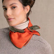Load image into Gallery viewer, Carré 70 Horizon en soie laine kaki orange
