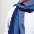 Load image into Gallery viewer, Écharpe Dégradée en soie laine bleu canard