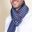 Charger l'image dans la galerie, Foulard Krama en soie marine