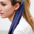 Charger l'image dans la galerie, Foulard Mini Pointillé en soie bleu Réussite