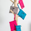 Charger l'image dans la galerie, Pochette Doudoune en soie teal