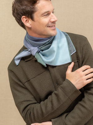 Carre 95 Chromie bleu orage en soie cachemire homme