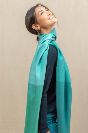 Echarpe Colorblock Emeraude en soie laine femme