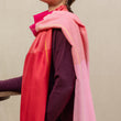 Load image into Gallery viewer, Echarpe Colorblock Rose en soie laine femme
