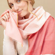 Load image into Gallery viewer, Echarpe Harmonie corail en soie cachemire femme
