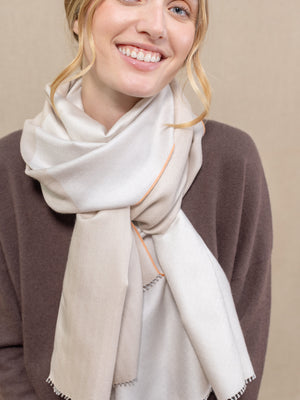 Echarpe Quatuor beige écru en soie cachemire femme 