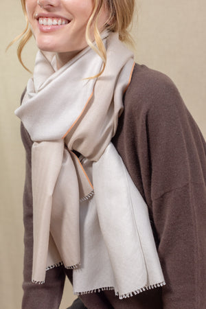 Echarpe Quatuor beige écru en soie cachemire femme