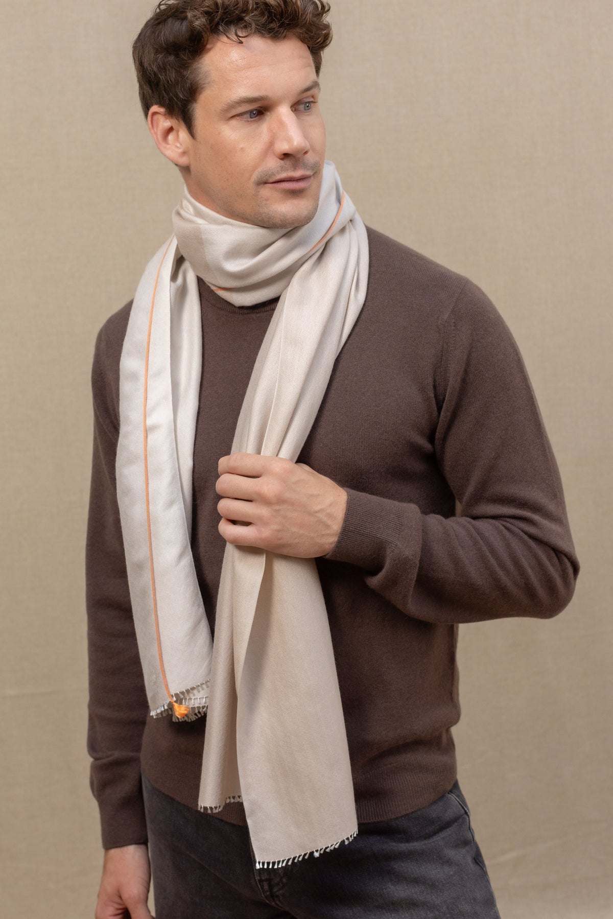 Echarpe Quatuor beige écru en soie cachemire homme
