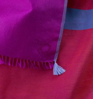 Etole Asymétrique en soie fushia