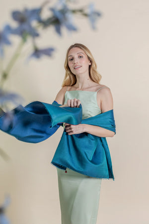 Etole en soie teal femme