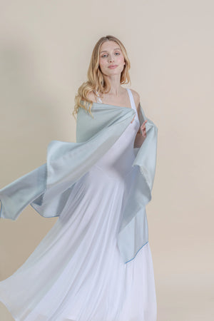 Etole Trio en soie opale bleu femme