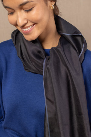 Etole Unie en soie noire femme