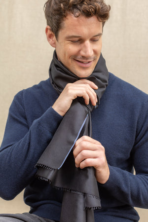 Etole Unie en soie noire homme