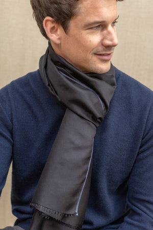 Etole Unie en soie noire homme