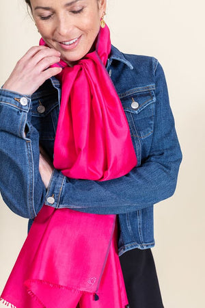 Etole Unie en soie fushia