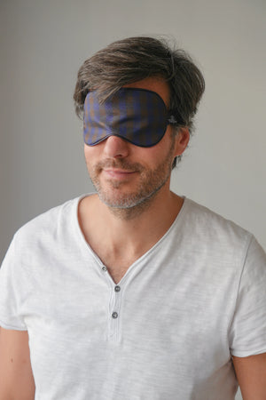 Masque de nuit en soie krama choco homme