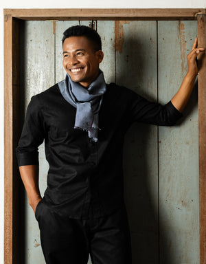 Foulard Paul en soie marine