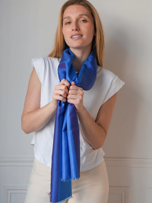 Petit foulard Bicolore en soie bleu klein femme