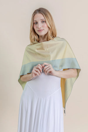 Petit foulard bicolore en soie céladon femme