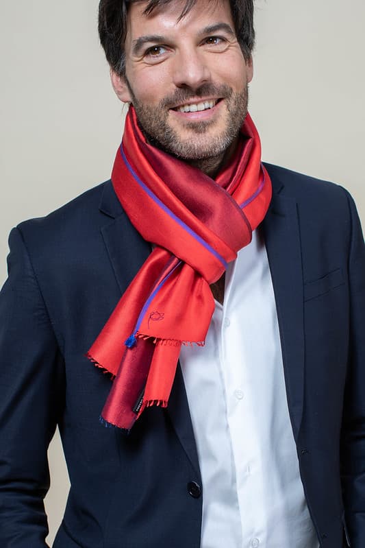 Petit foulard Bicolore en soie rouge marine