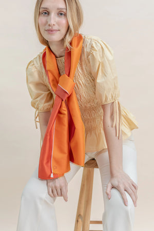 Petit foulard Bicolore en soie rouge orangé femme
