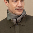 Charger l'image dans la galerie, Petit foulard Twin en soie kaki homme
