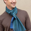 Charger l'image dans la galerie, Petit foulard Twin en soie teal homme

