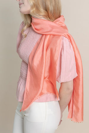 Petit foulard Uni en soie corail femme