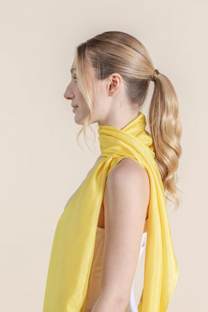 Petit foulard Uni en soie jaune canari femme