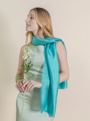 Petit foulard Uni en soie vert doux femme
