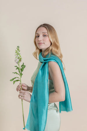 Petit foulard Uni en soie vert doux femme
