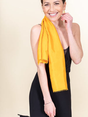 Petit foulard Uni en soie jaune