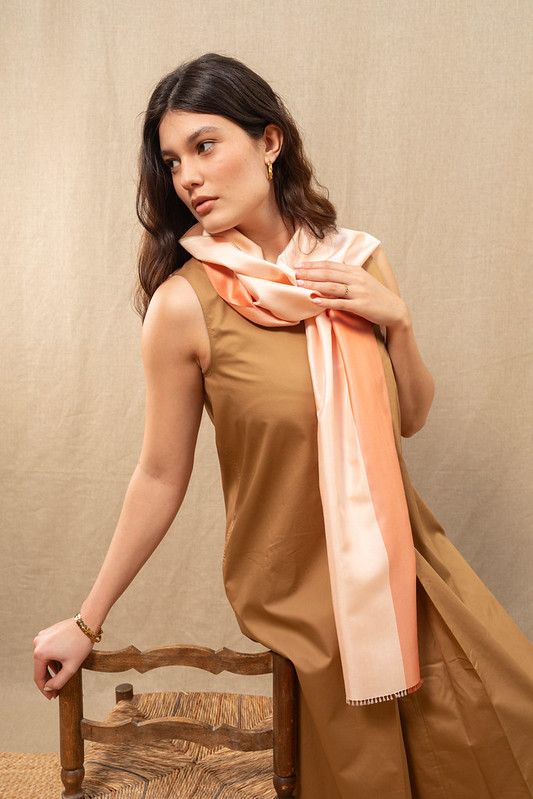Foulard en soie bicolore blush 