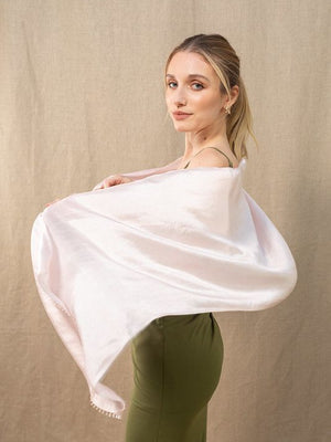 Foulard en soie uni rose pale 