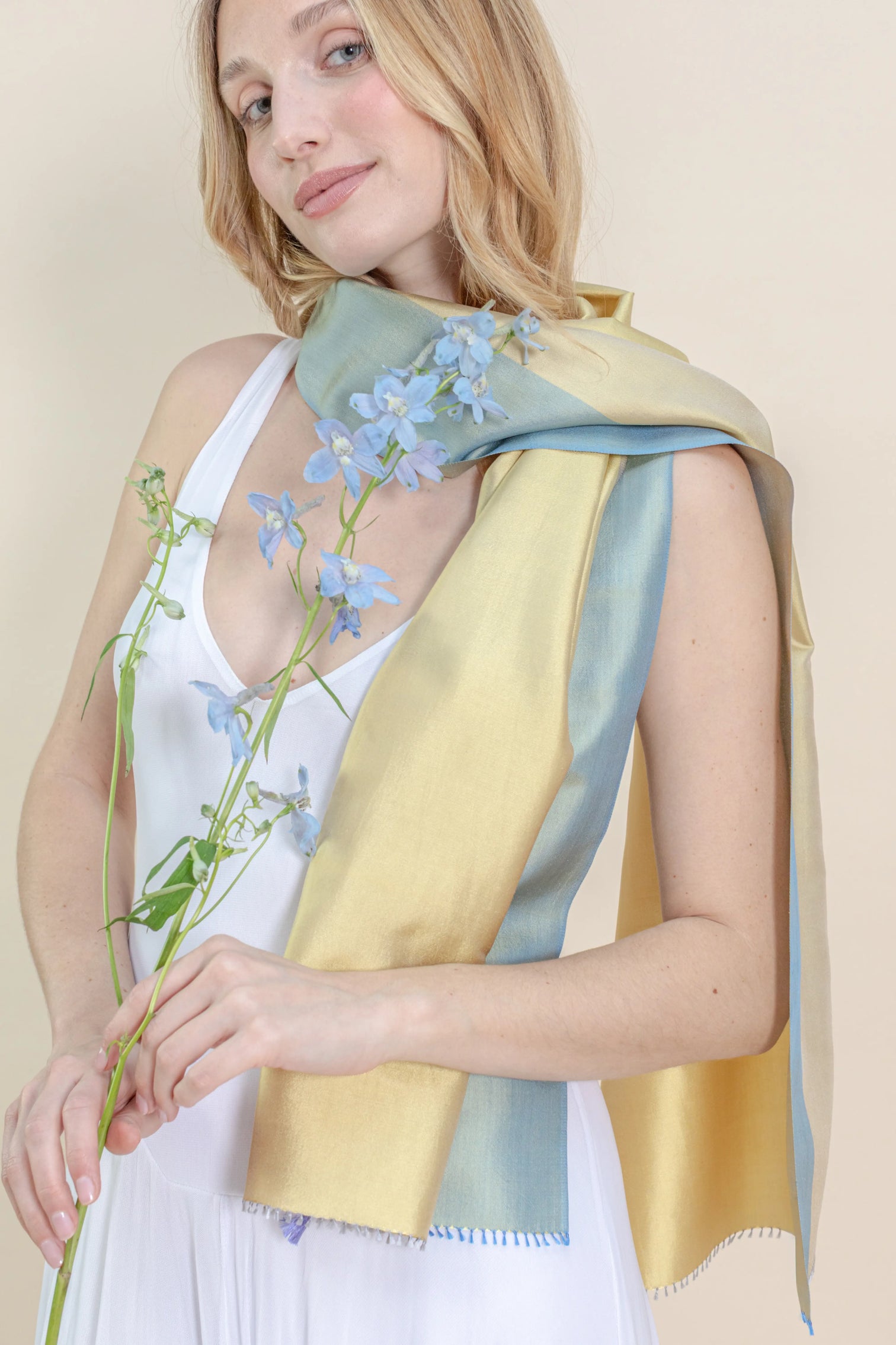 Foulard Vintage Soie 100% Pure Multicolore 82x86cm – Motif Années 80