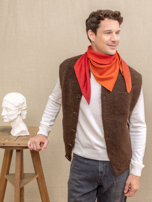 Triangle Harmonie Vermillon en soie cachemire homme