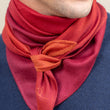 Load image into Gallery viewer, Triangle Harmonie bordeaux en soie cachemire homme
