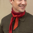 Load image into Gallery viewer, Triangle Harmonie bordeaux en soie cachemire homme
