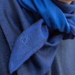 Charger l'image dans la galerie, Triangle Harmonie marine en soie cachemire homme
