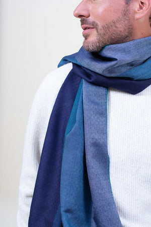 Écharpe Dégradée en soie laine bleu canard