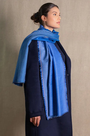 Echarpe Quatuor en soie laine bleu