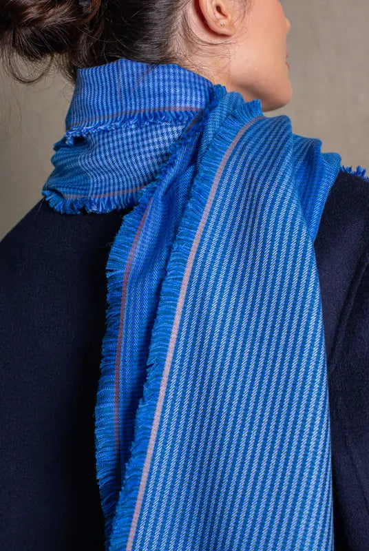 Echarpe Quatuor en soie laine bleu