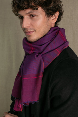 William scarf in plum wool silk