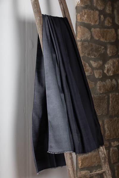 Etole Brume en soie cachemire noir anthracite