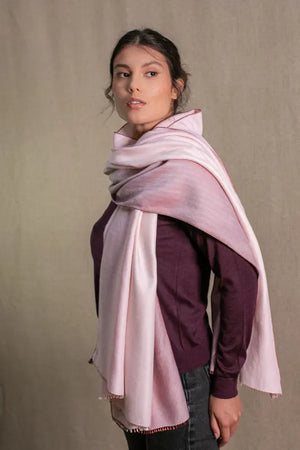 Etole Brume en soie cachemire rose nude