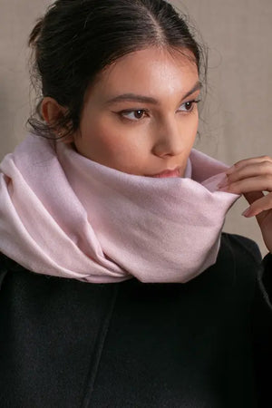 Etole Brume en soie cachemire rose nude