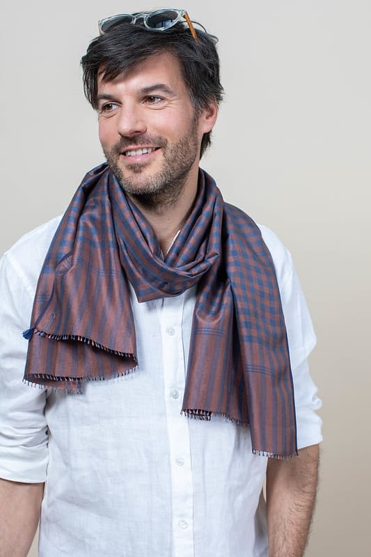 Krama silk scarf 47*170cm chocolate – Soieries du Mékong