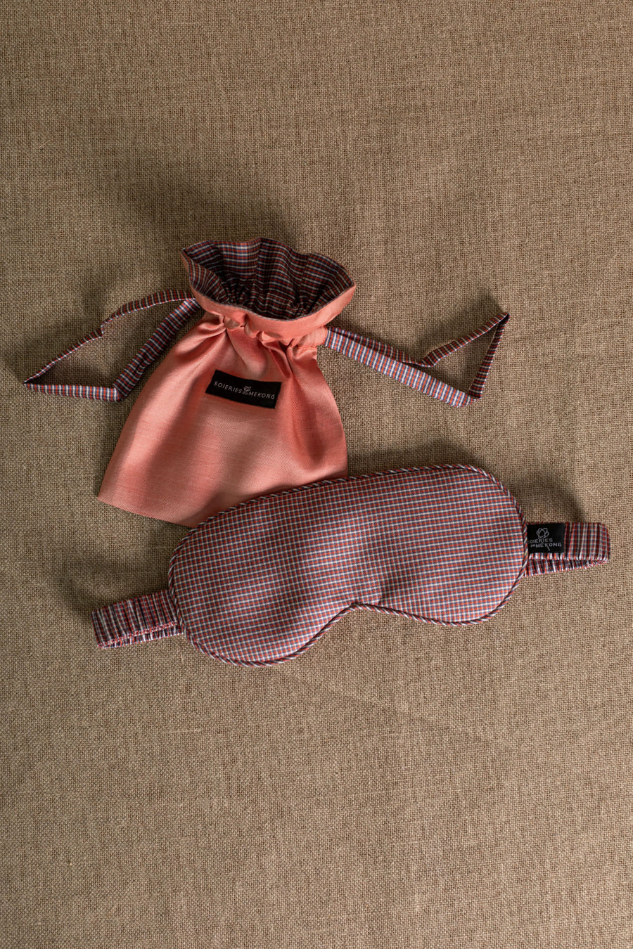 Masque de nuit en soie  gentleman corail